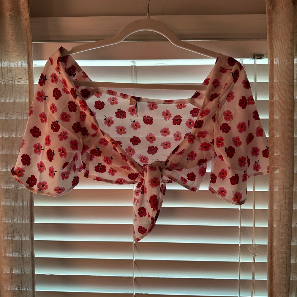 Verge Girl Floral print tie front top